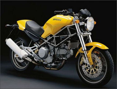 DUCATI 750 MONSTER