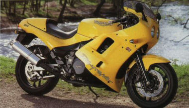 TRIUMPH 900 DAYTONA