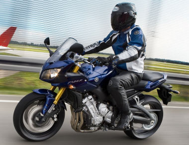 YAMAHA FZ1 1000 FAZER