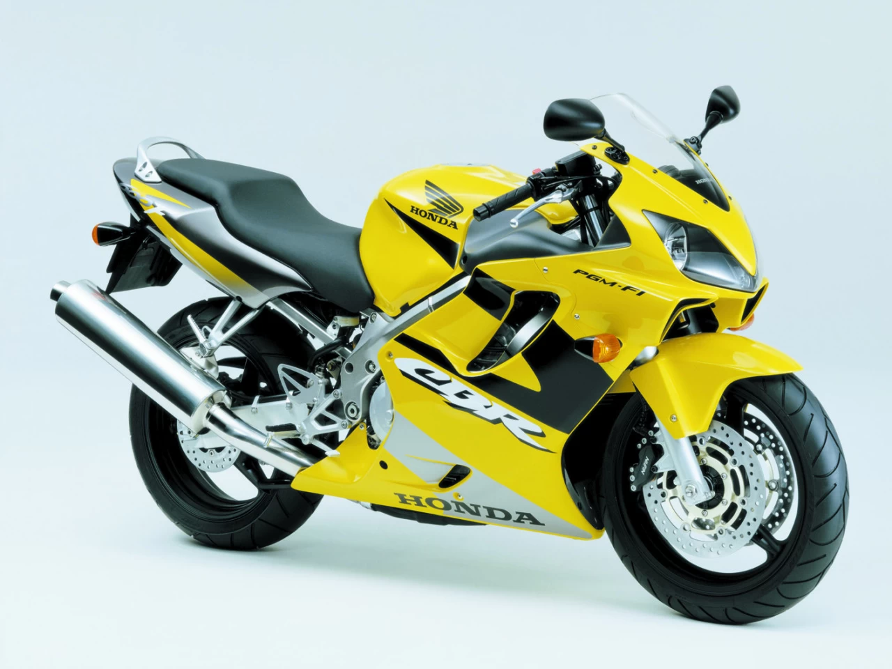 Honda CBR 600 f4i желтый