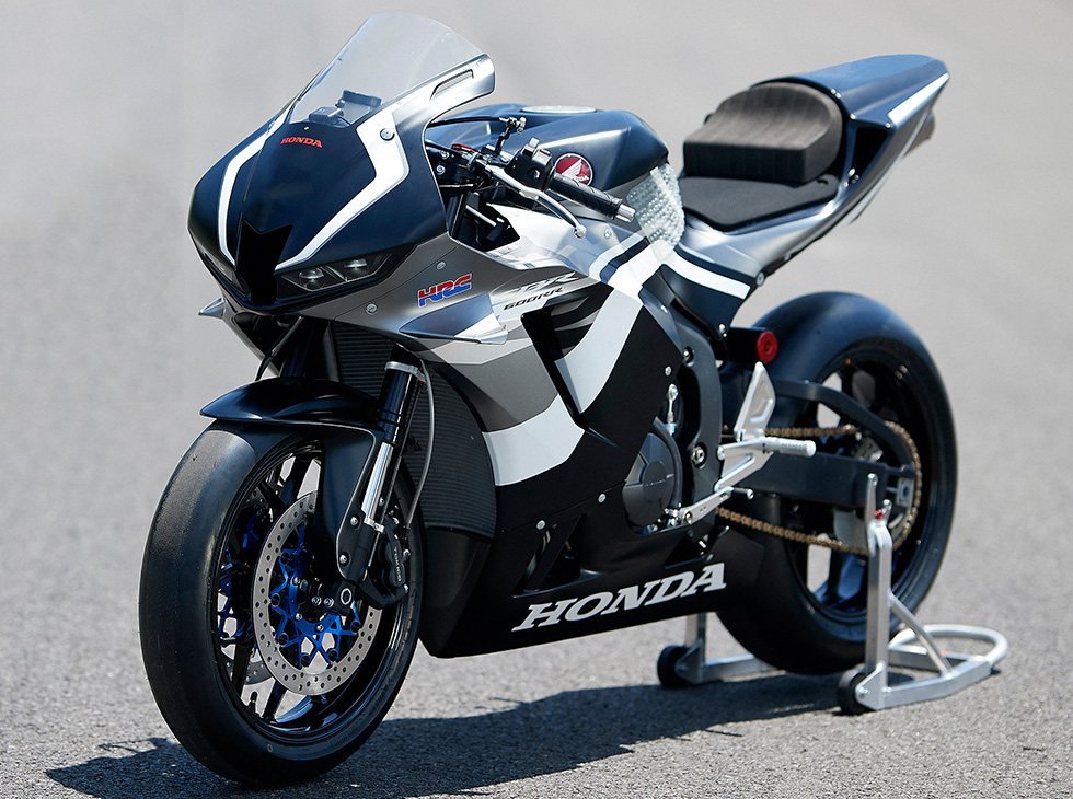 Honda CBR  600 RR Race 2022 Fiche moto Motoplanete