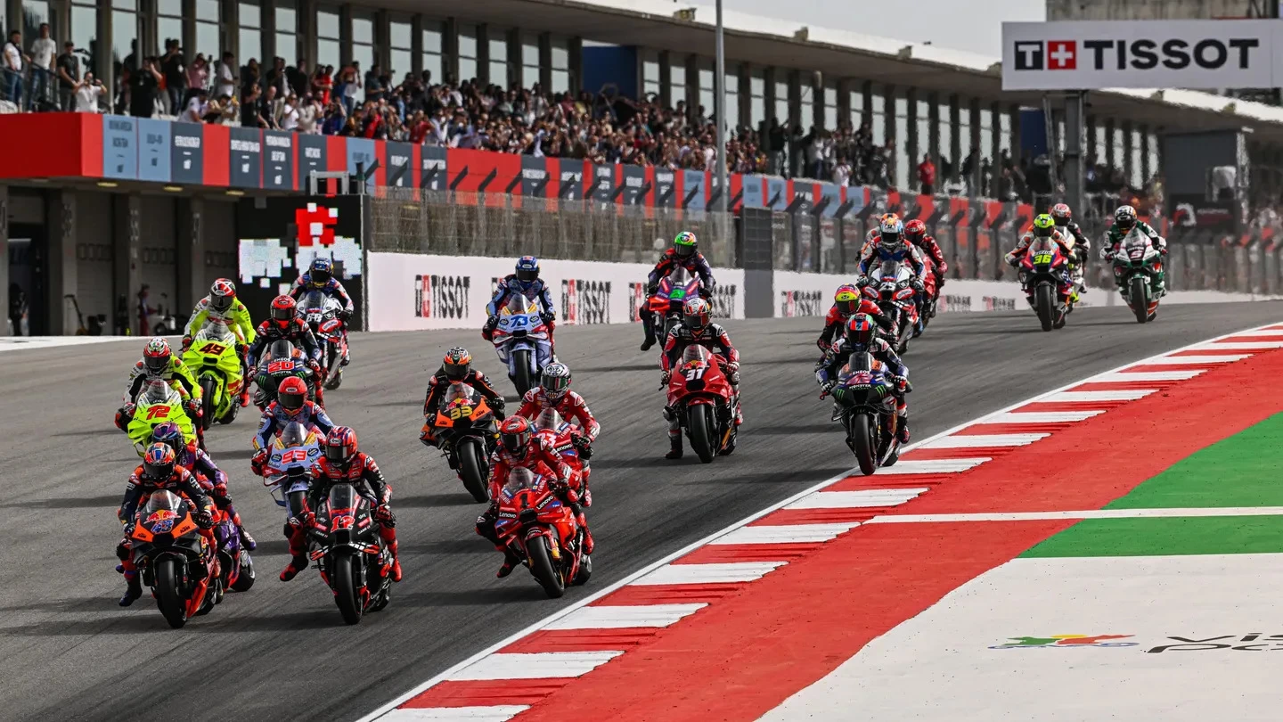 Départ pilotes Grand Prix MotoGP
