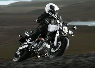 Moto Yamaha MT-03 2006